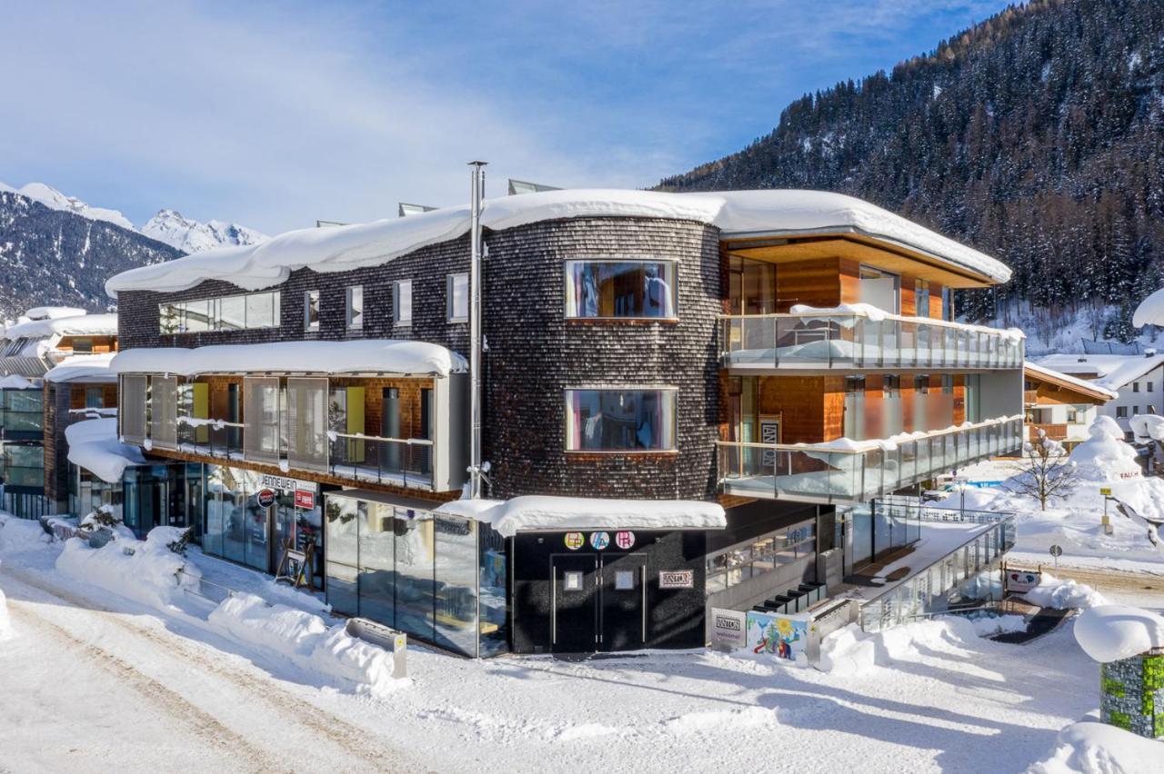 Quality Hosts Arlberg - Hotel Anton سانكت أنتون ام ارلبرغ المظهر الخارجي الصورة